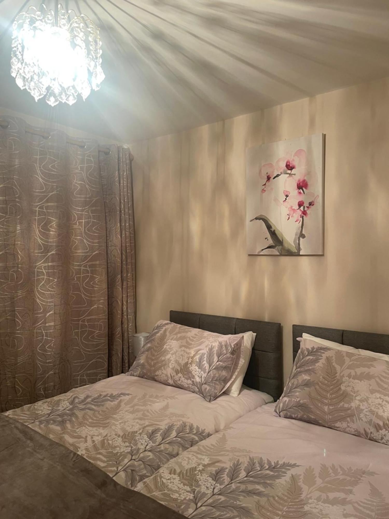 Courthouse View Penthouse 2 Apartment Clifden Ngoại thất bức ảnh